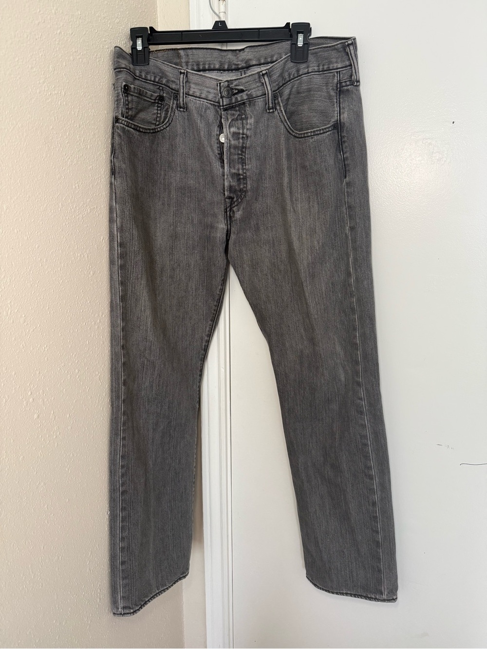 Levi's 501 Grey Wash Jeans - Men’s W 33 L 30
